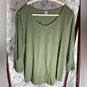 Old Navy olive green 3/4 sleeve T sz L, tie cute sleeve detail